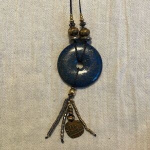 Lapis lazuli pendant
